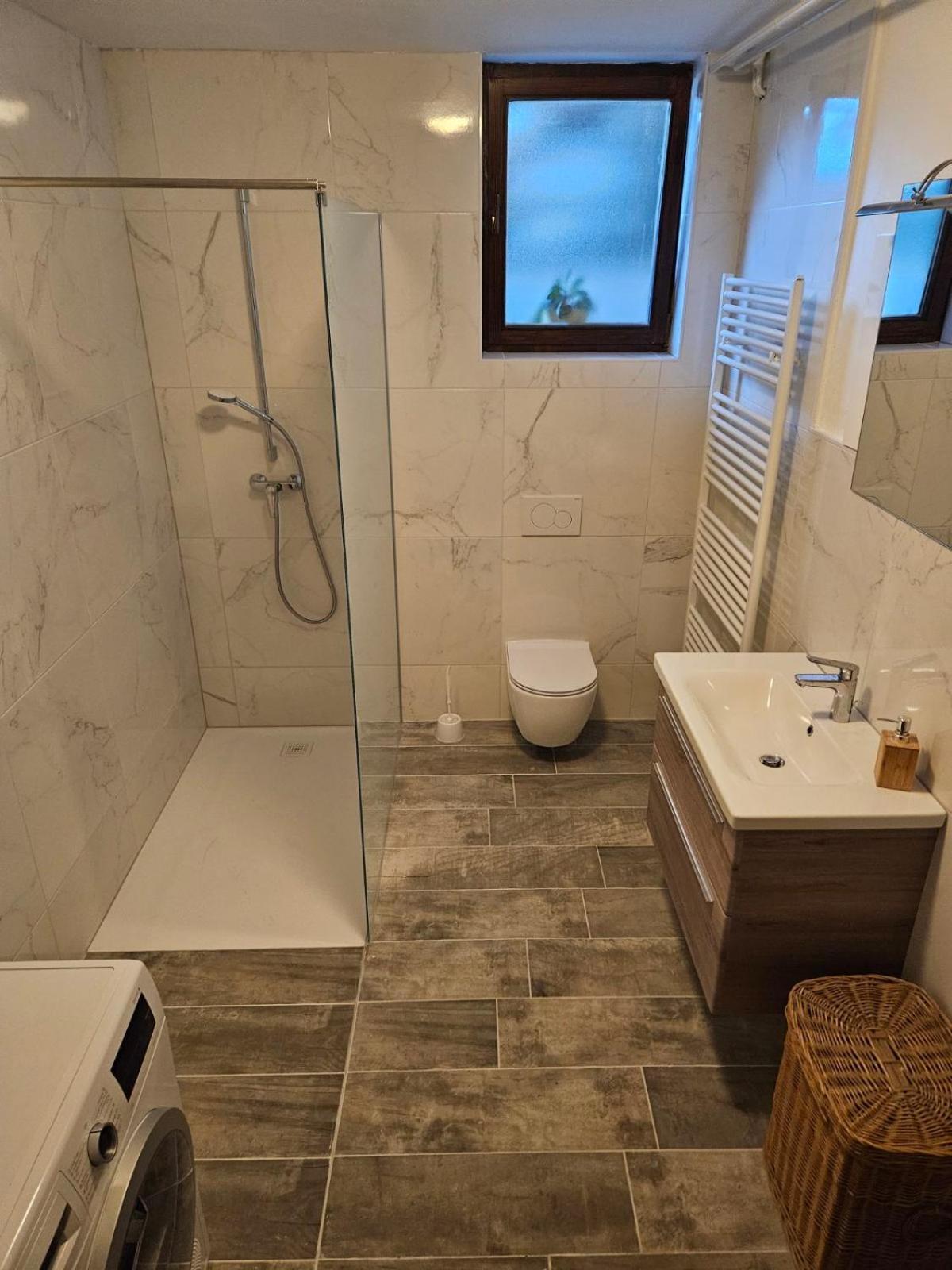 Apartma Vidmar Šenčur エクステリア 写真